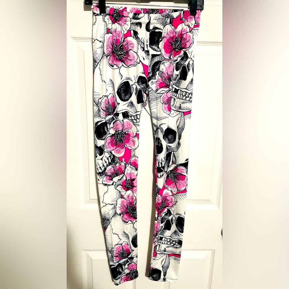 🔥4 for $15🔥Youth Girls Skull leggings NWOT